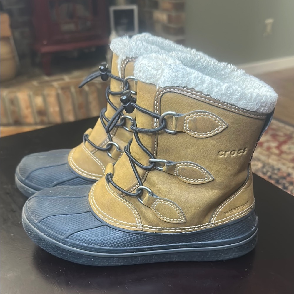 CROCS Tan and Black Waterproof Boots